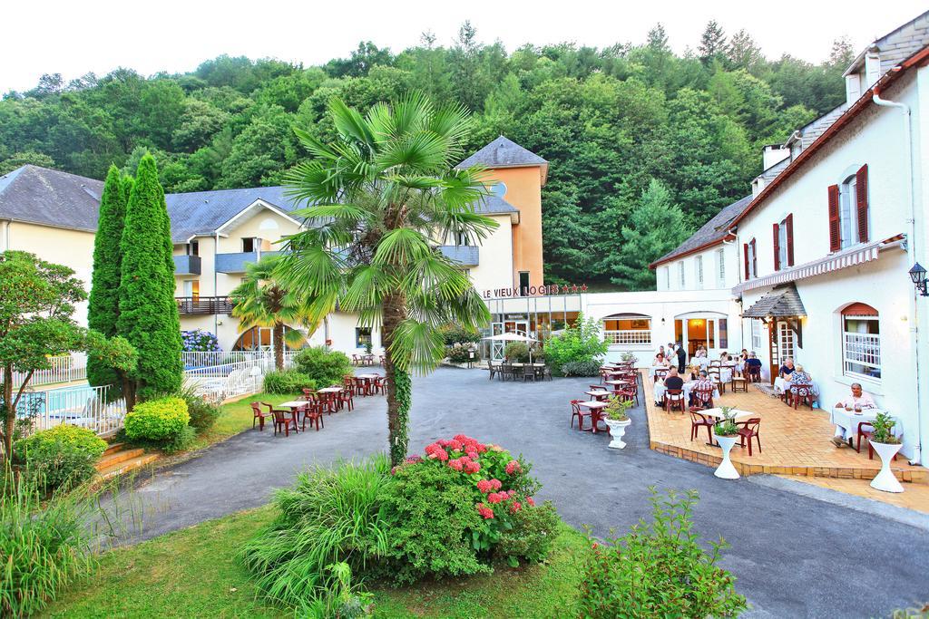Logis Le Vieux Logis Hotel Lestelle-Bétharram Exterior photo